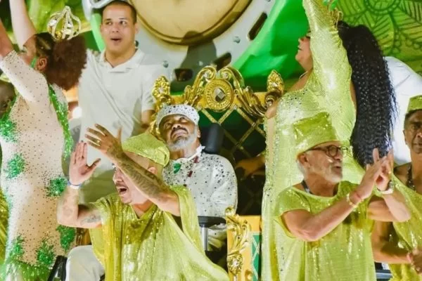 Império Serrano faz homenagem a Arlindo Cruz