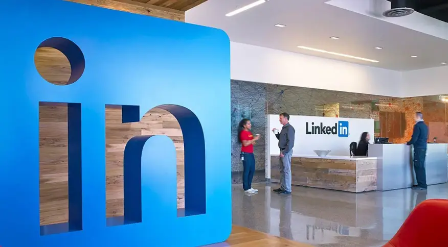 Linkedin testa programa para bloquear propostas de empregos falsos