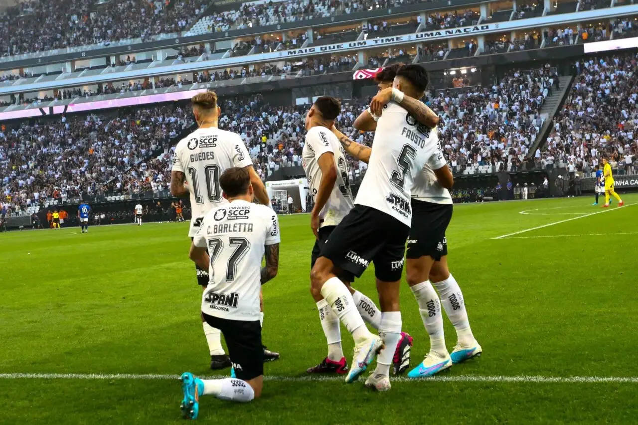 Corinthians vence o Cruzeiro por 2×1 na estreia do Brasileirão 2023