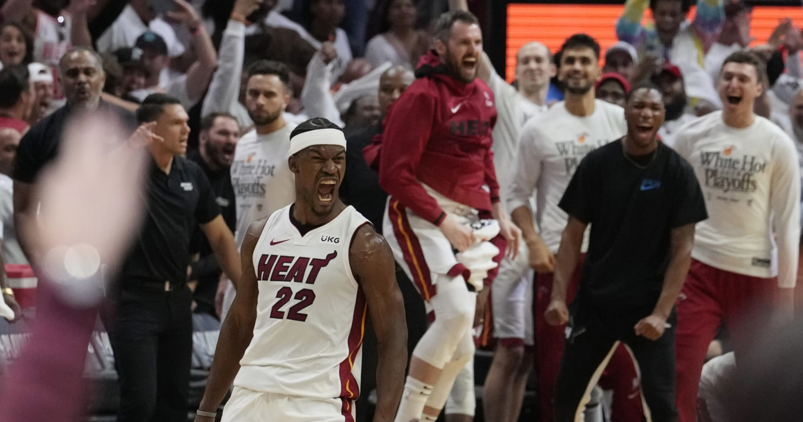 Jimmy Butler faz jogo histórico na NBA