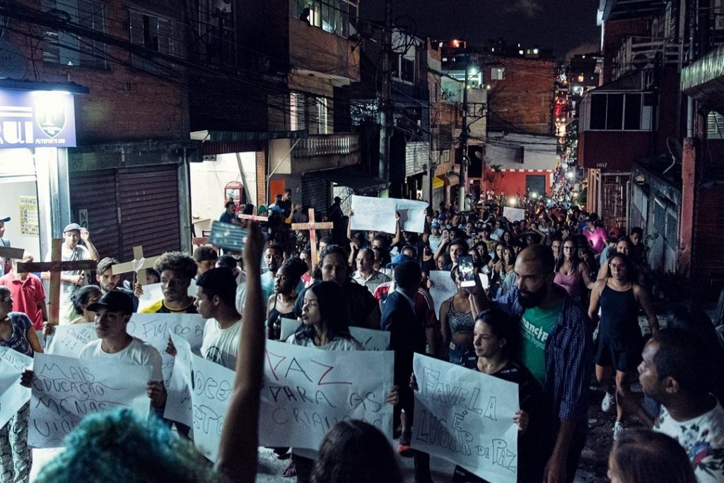 Policiais envolvidos no massacre de Paraisópolis vão a júri nesta terça-feira
