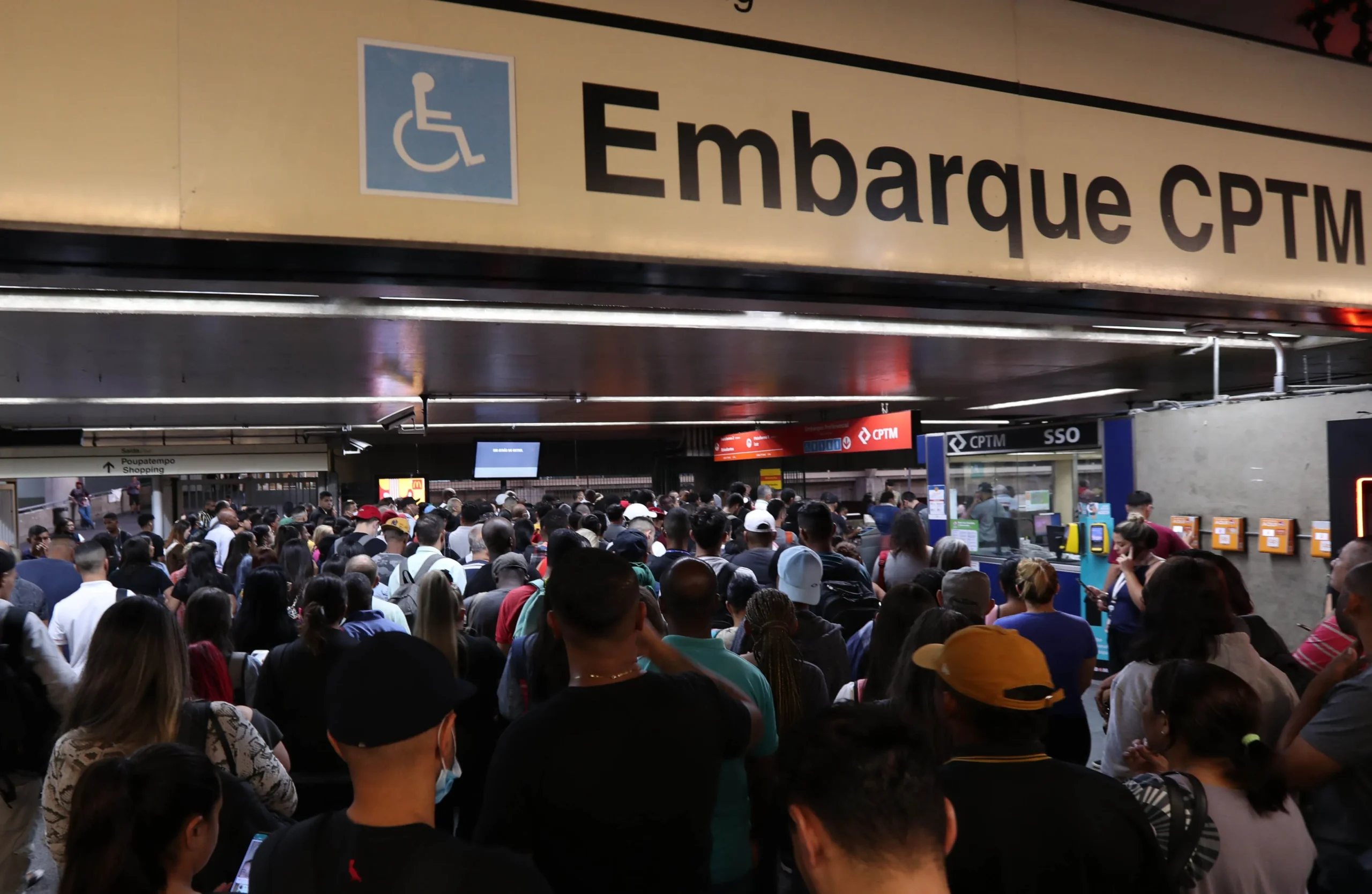 Metrôs e Trens de São Paulo paralisam suas ações nesta terça-feira