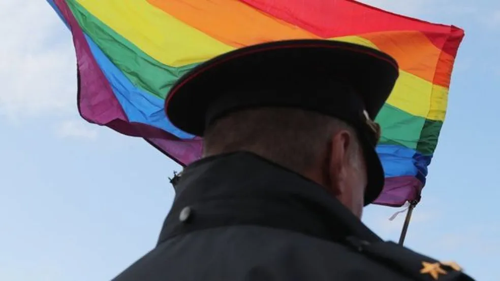 Suprema Corte da Rússia decreta “Movimento LGBTQIA+” extremista e determina o banimento